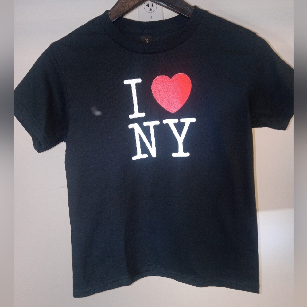 Gildan Black Tee with Red Heart I NY Graphic